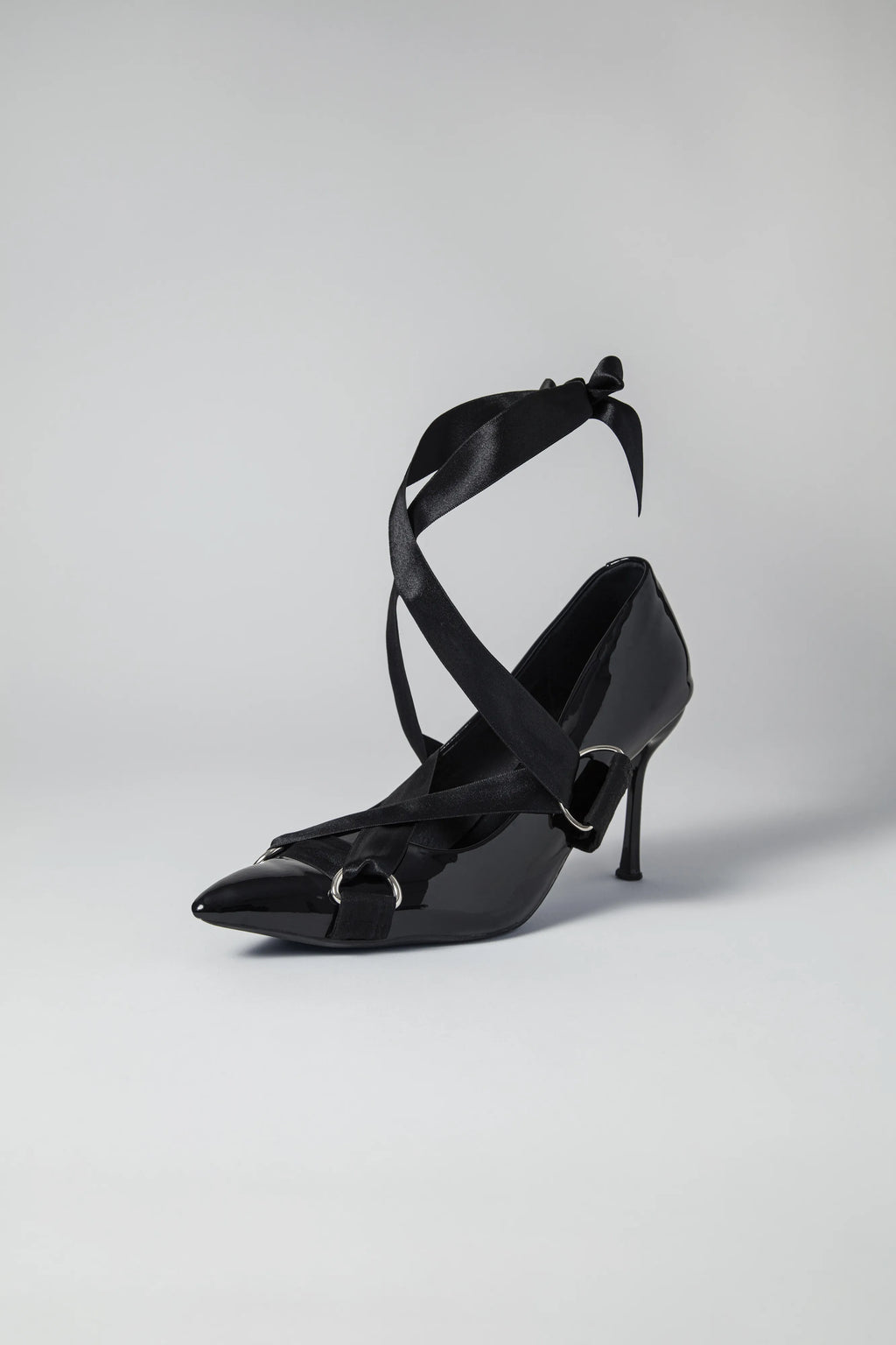 Ribbon Pumps Black