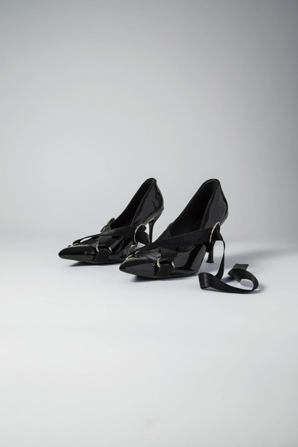 Ribbon Pumps Black