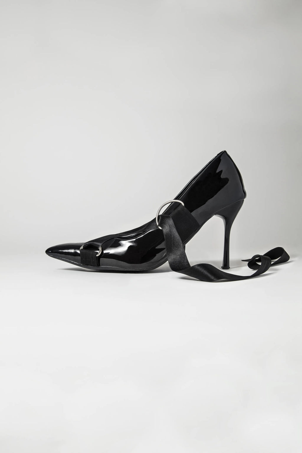 Ribbon Pumps Black